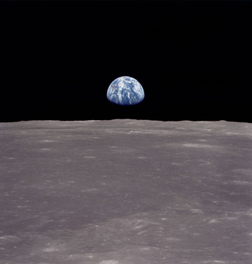 nasa_earthrise_web