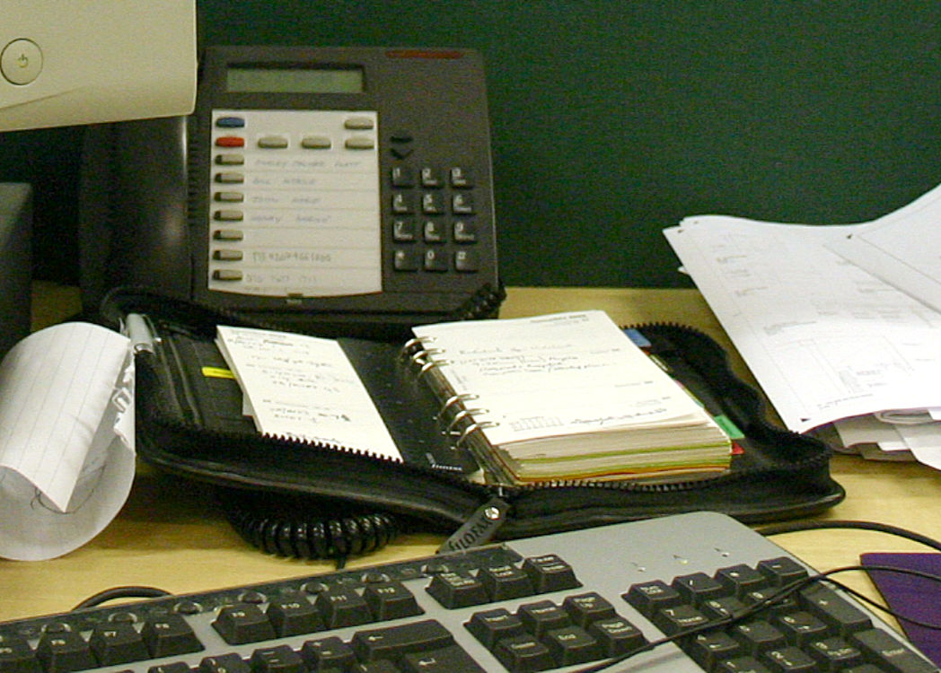 filofax 2003 untidy desk
